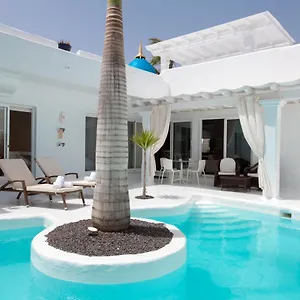 Villa 44, Corralejo