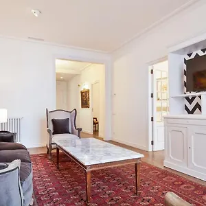 Casa Batllo - Luxury Historic 4bd 4bth For 9 Guests Apartment Barcelona